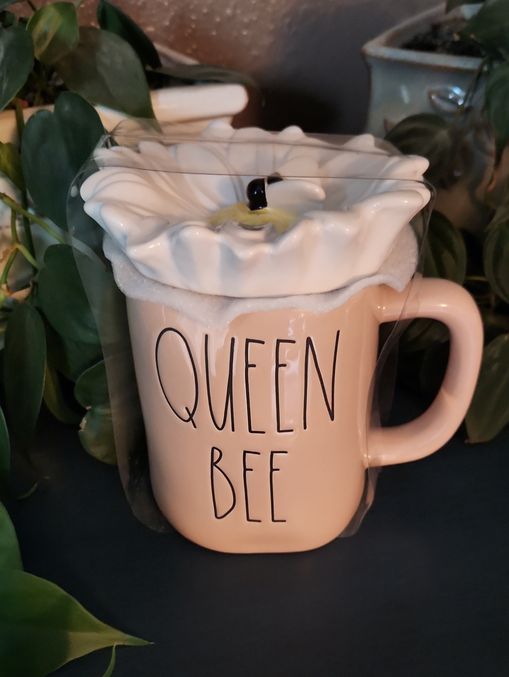 Rae Dunn Pink Queen Bee Ceramic Mug with White Flower Lid NEW